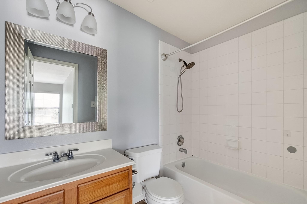 31722 Royal Woods Court - Photo 18
