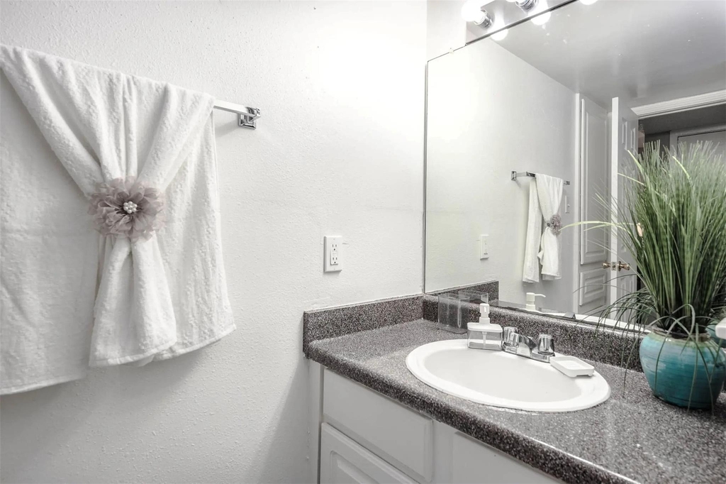 4343 Shaver Street - Photo 9