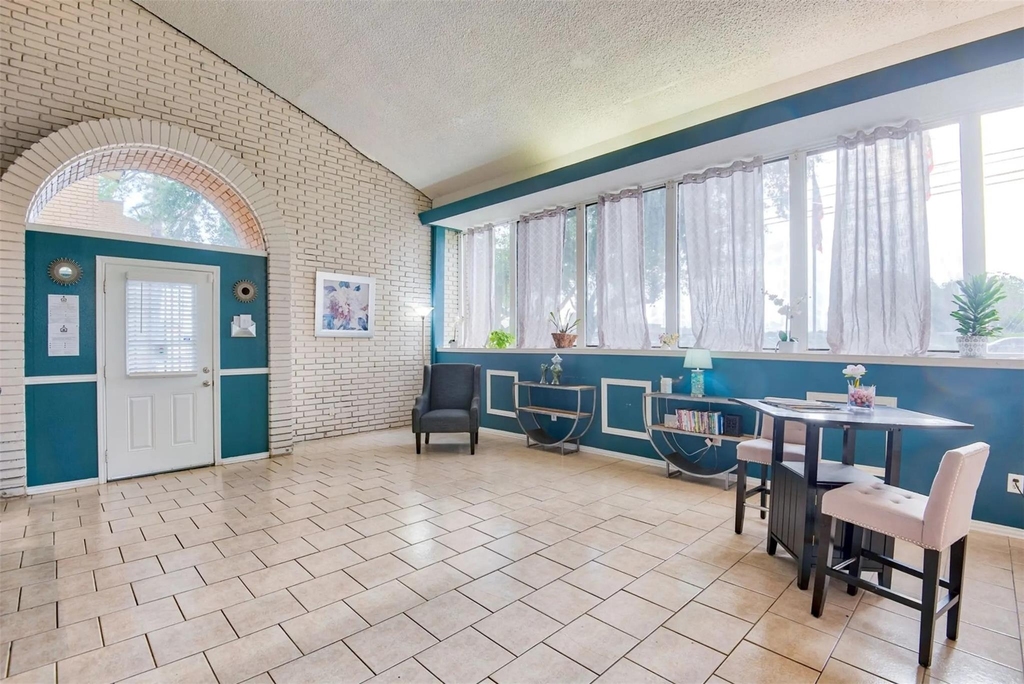 4343 Shaver Street - Photo 11