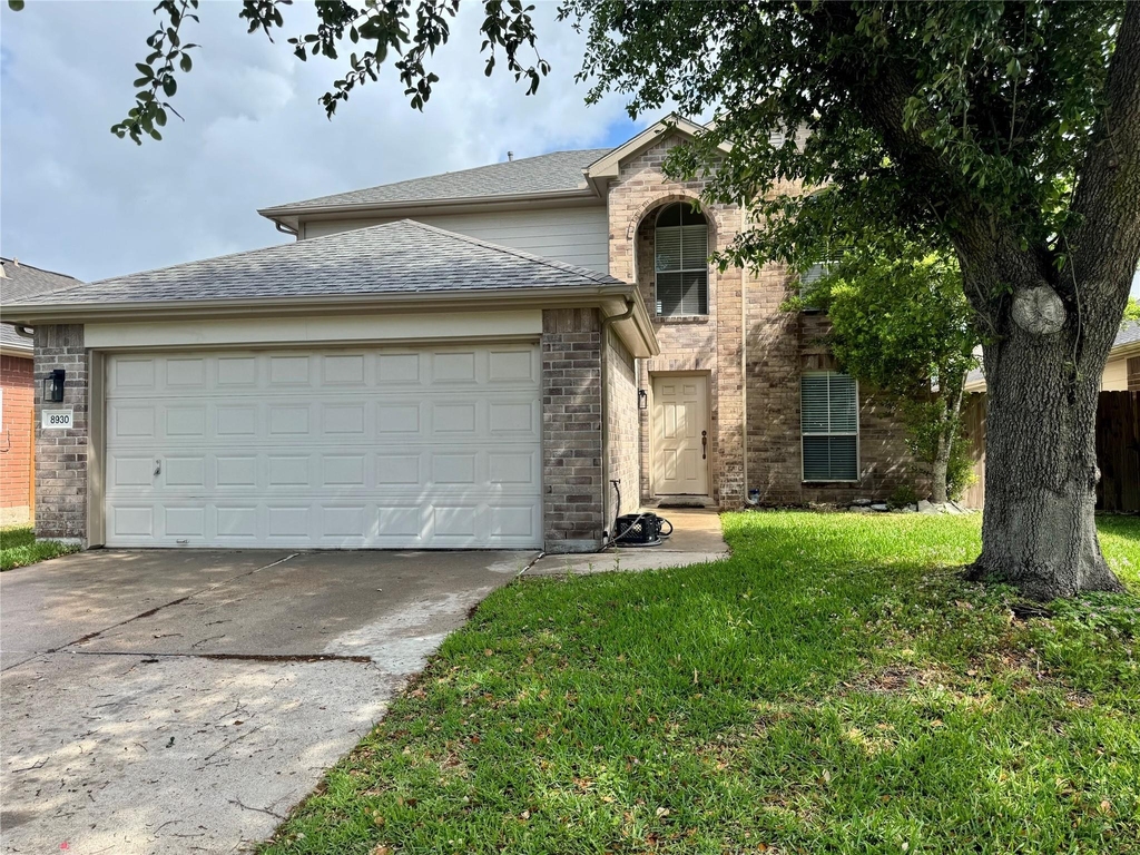 8930 Aspen Place Drive - Photo 0