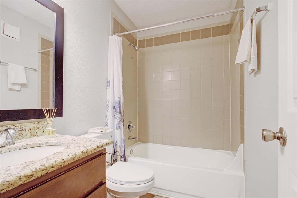 5701 Schumacher Lane - Photo 2