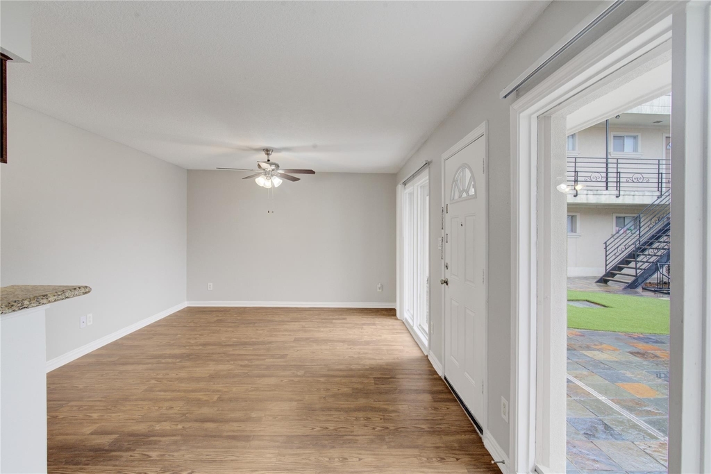 5701 Schumacher Lane - Photo 9