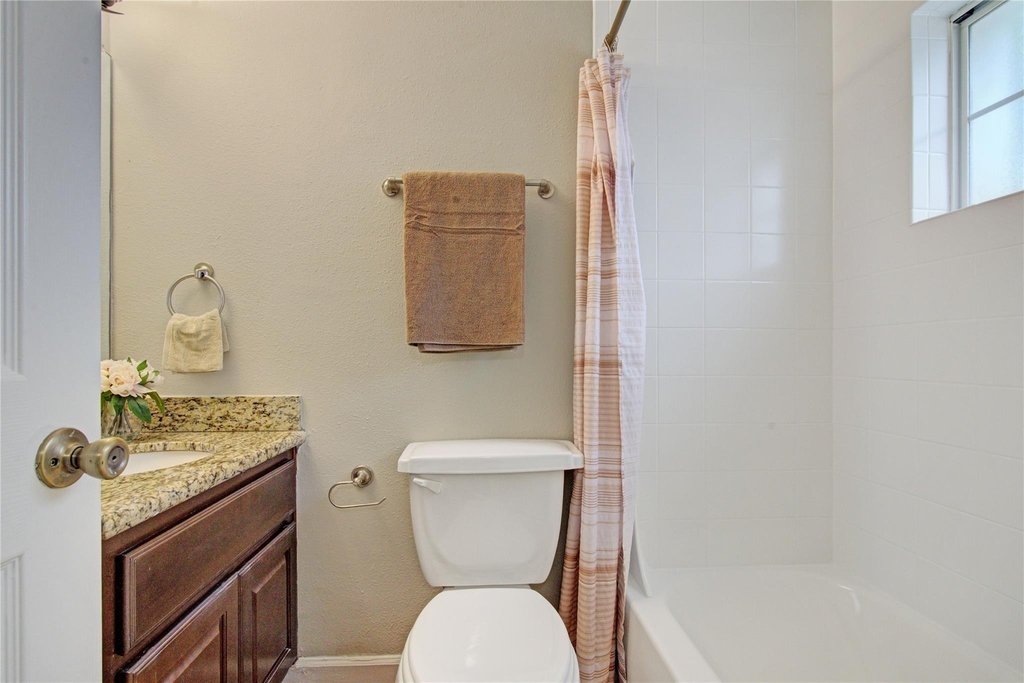 5701 Schumacher Lane - Photo 2