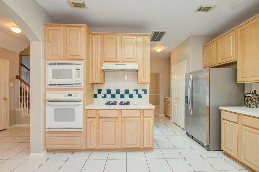 411 Green Stone Court - Photo 14