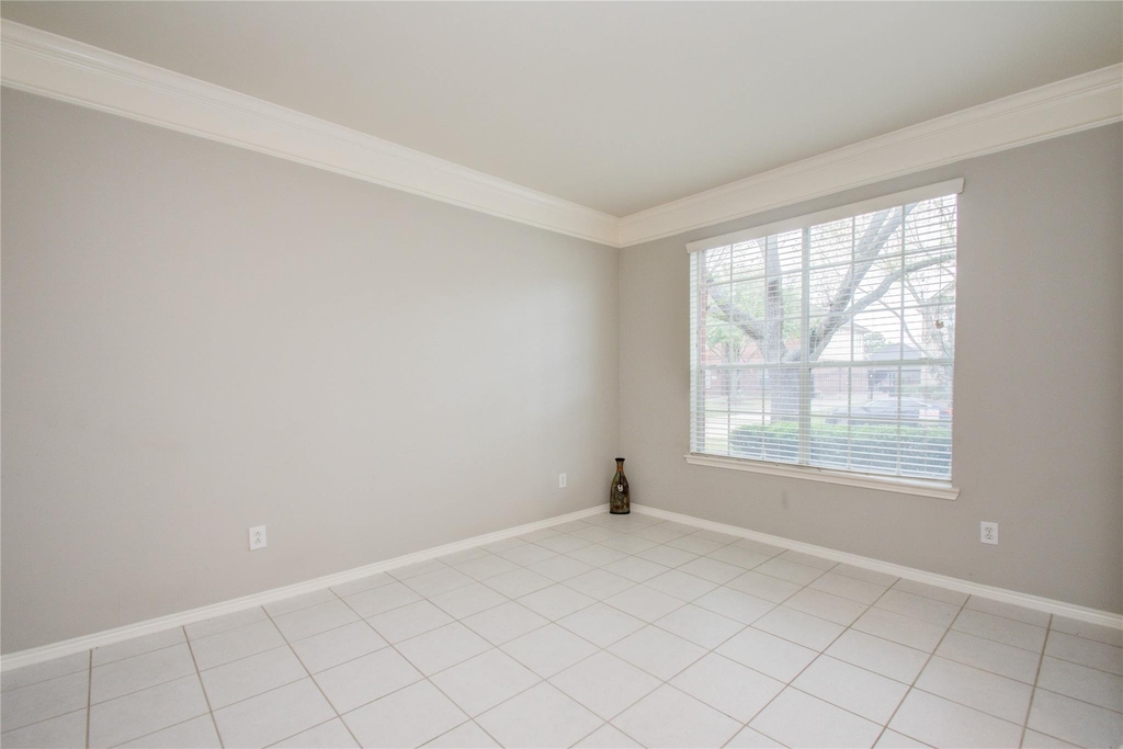 411 Green Stone Court - Photo 3