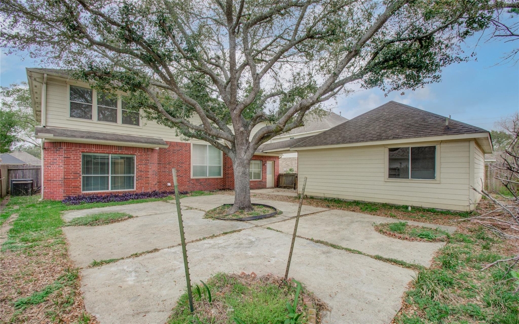 411 Green Stone Court - Photo 34