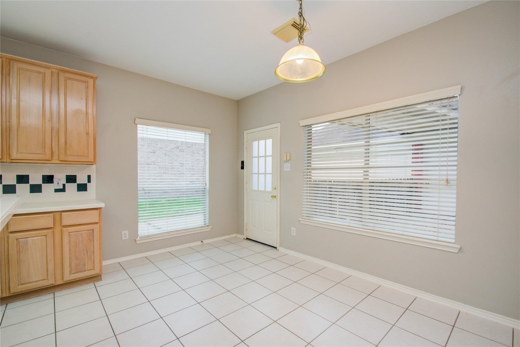 411 Green Stone Court - Photo 10