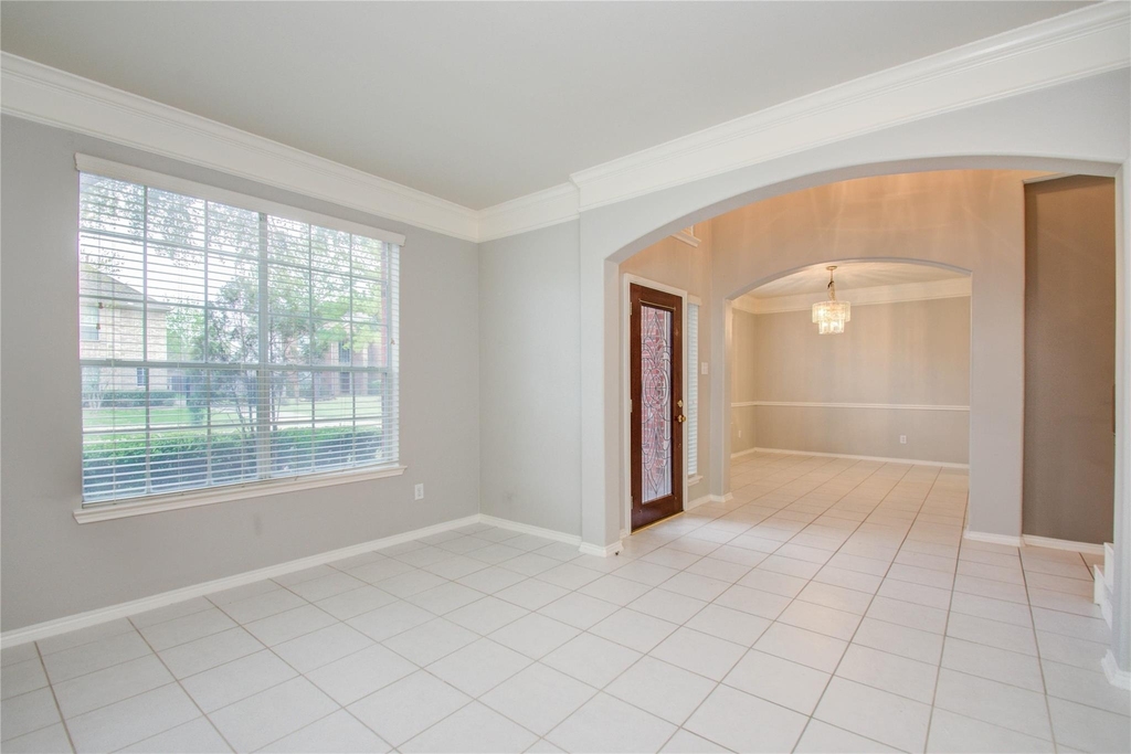 411 Green Stone Court - Photo 4