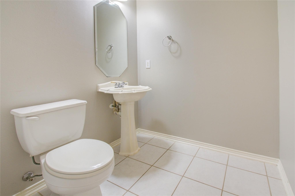 411 Green Stone Court - Photo 17