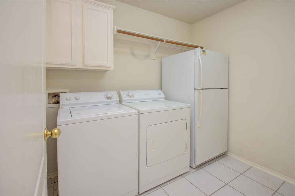 411 Green Stone Court - Photo 15