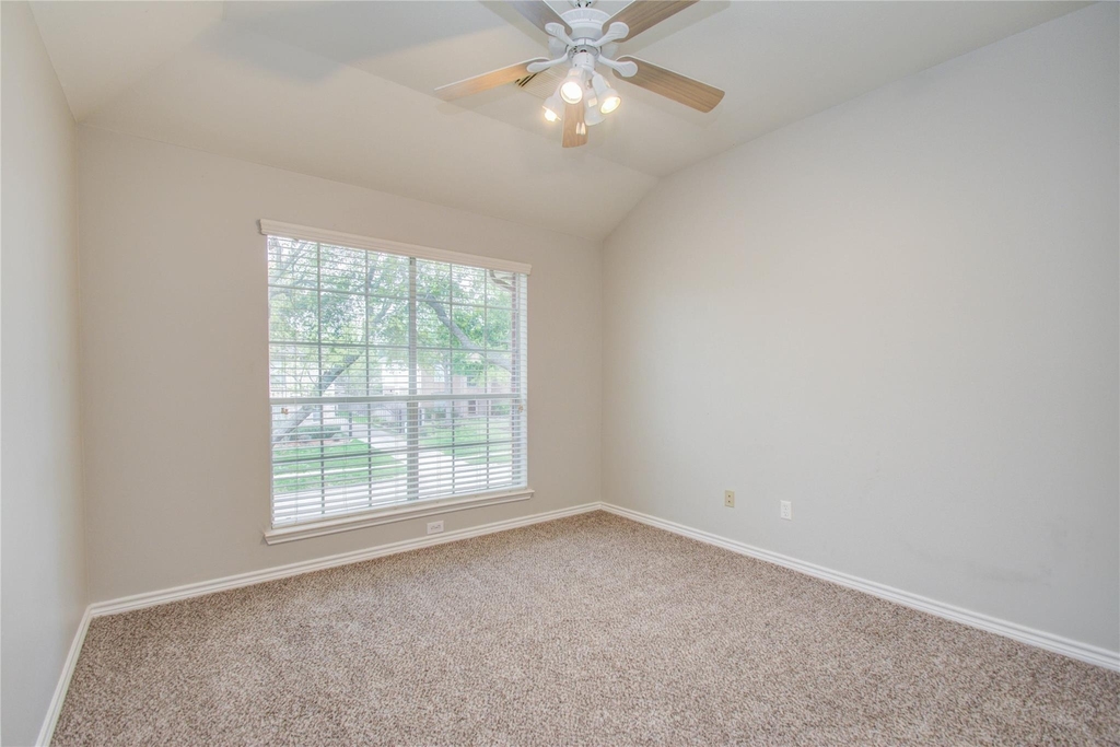 411 Green Stone Court - Photo 26