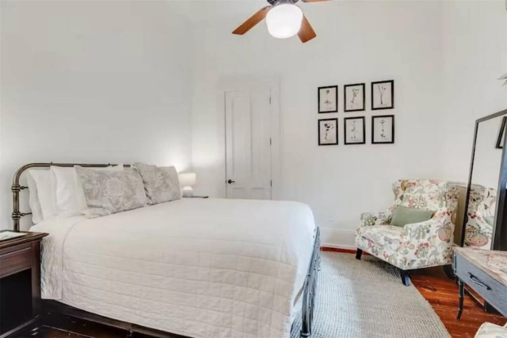 2010 Strand St - Photo 5