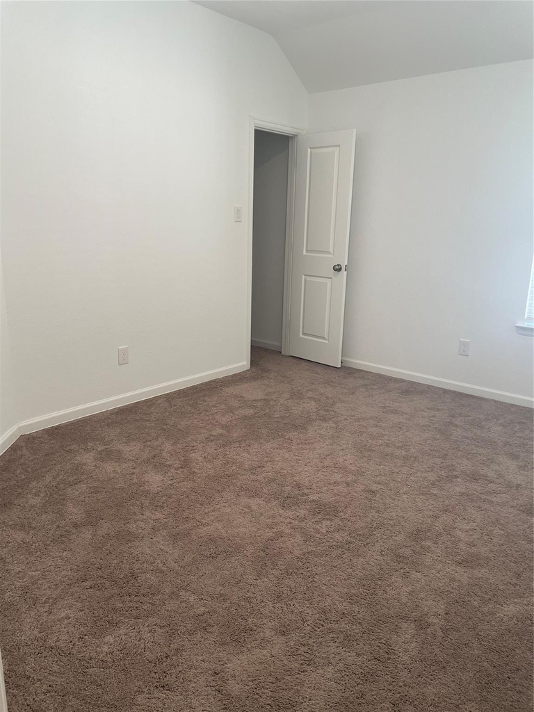 621 Aspen Falls Court - Photo 17