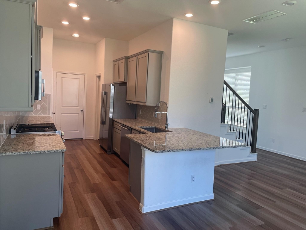 621 Aspen Falls Court - Photo 8