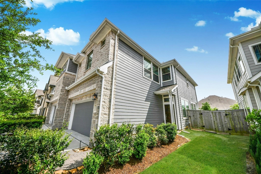 19623 San Angelo Park Drive - Photo 2