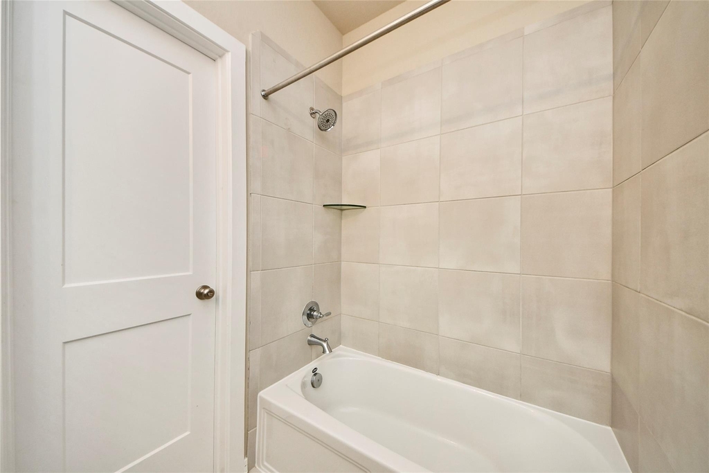 19623 San Angelo Park Drive - Photo 11