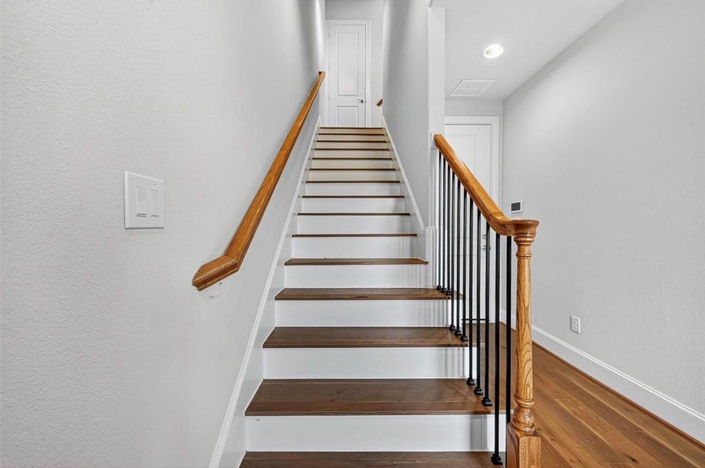 815 Bringhurst Street - Photo 3