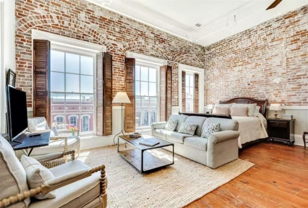 2010 Strand St - Photo 1