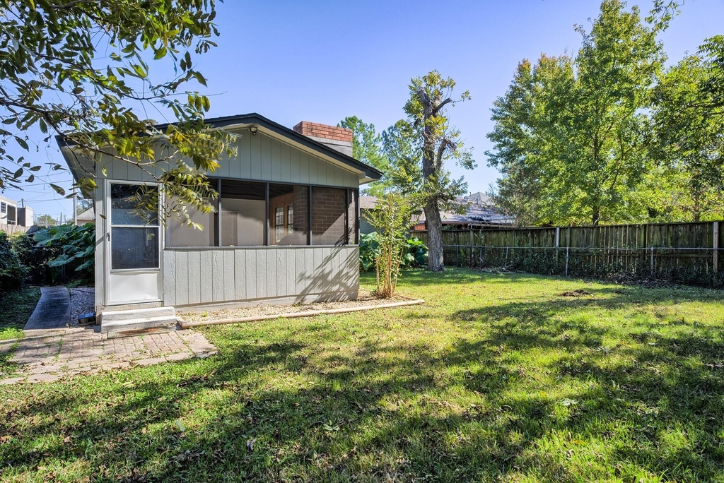 5907 Nancy Ann Street - Photo 16