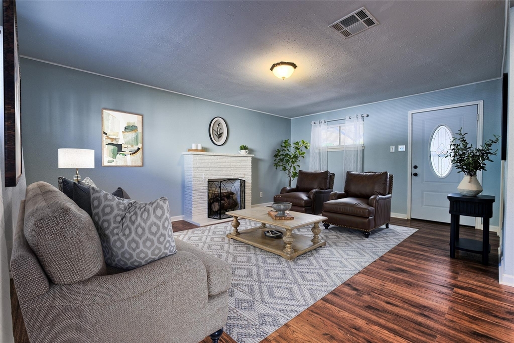5907 Nancy Ann Street - Photo 2