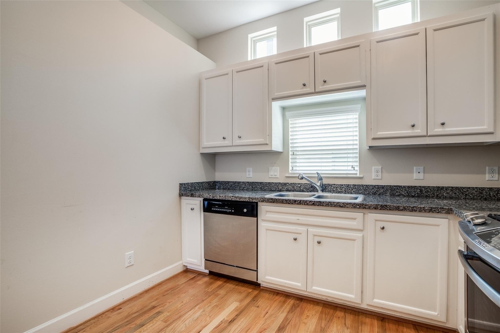 2710 Hullsmith Drive - Photo 18
