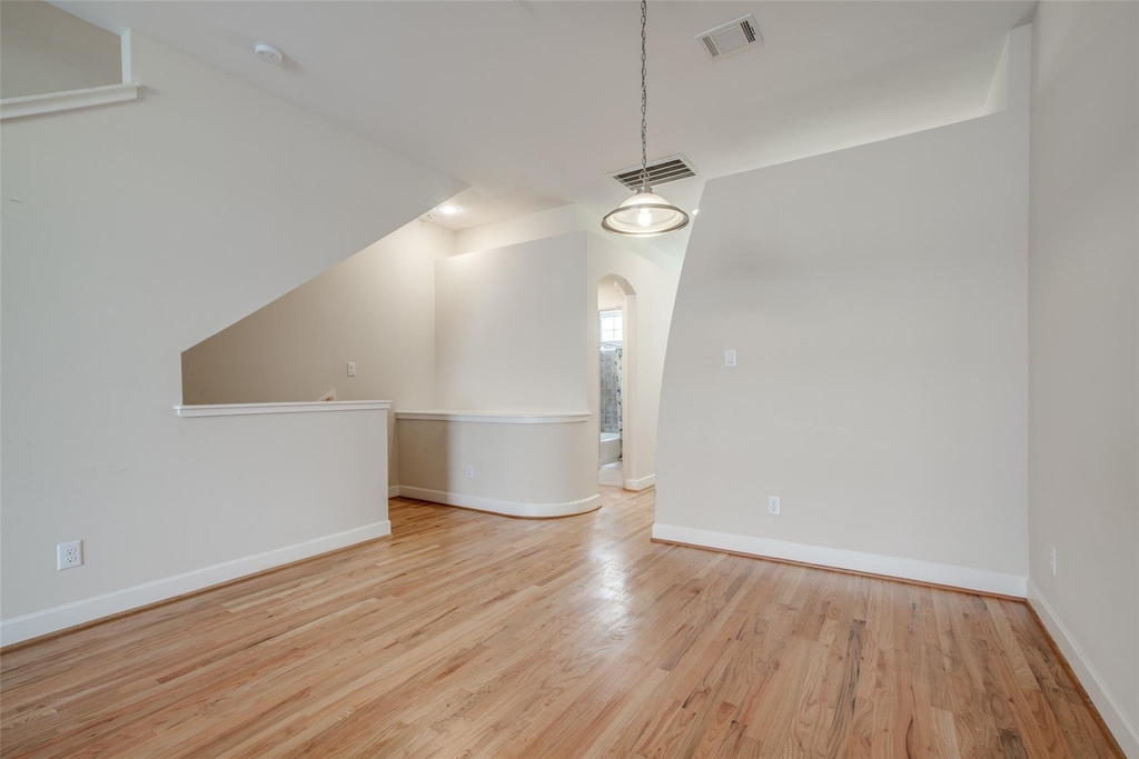 2710 Hullsmith Drive - Photo 3
