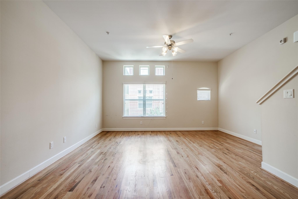 2710 Hullsmith Drive - Photo 9