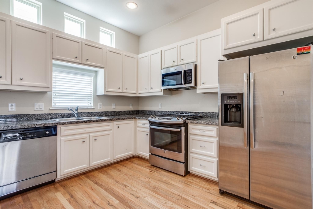 2710 Hullsmith Drive - Photo 15