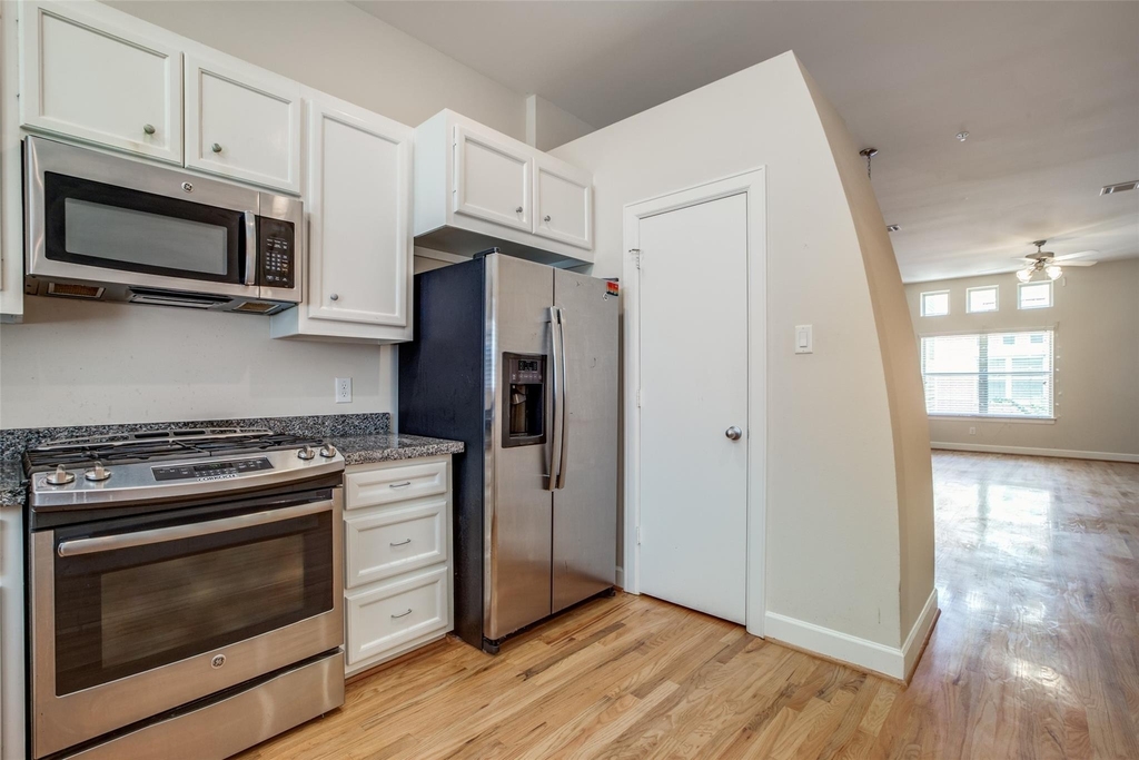 2710 Hullsmith Drive - Photo 19