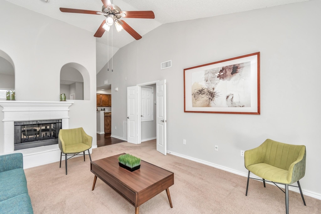 1600 Eldridge Parkway - Photo 18