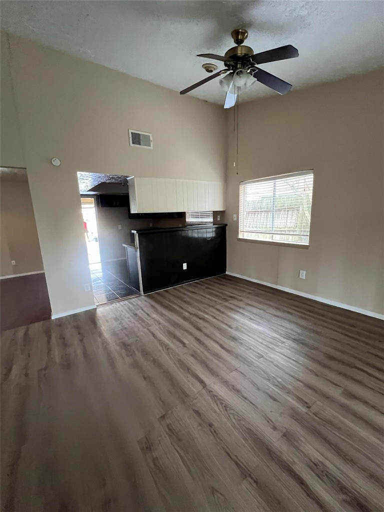 10115 Overview Drive - Photo 4