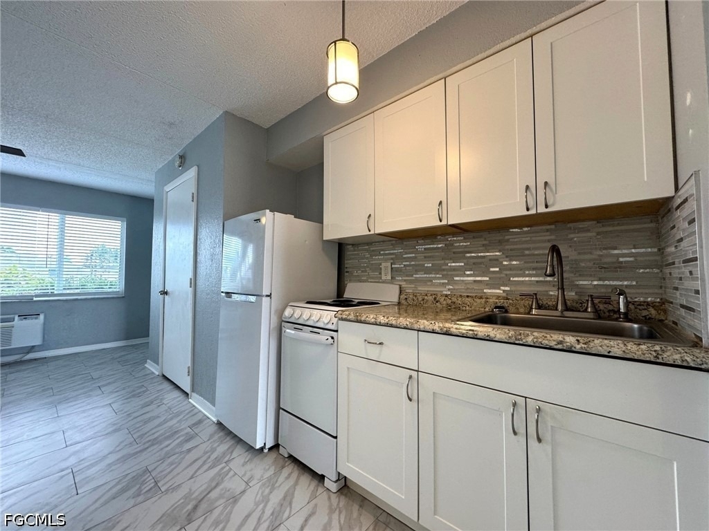 3817 Del Prado Boulevard S - Photo 3