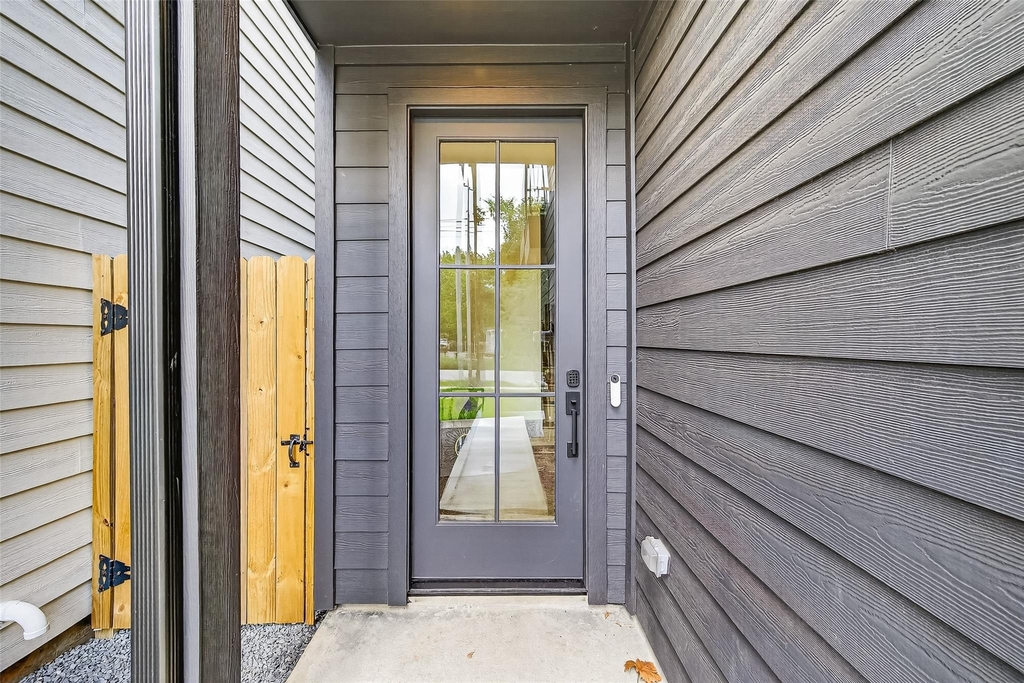 3315 Daphne Street - Photo 6