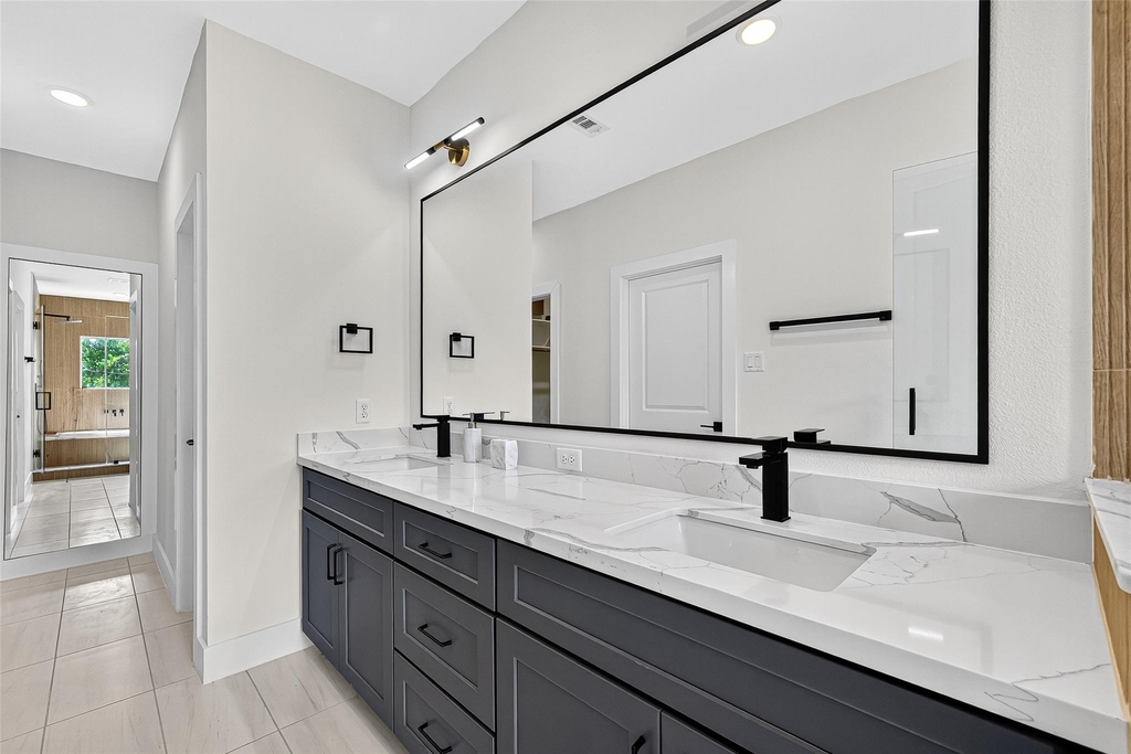 3315 Daphne Street - Photo 43