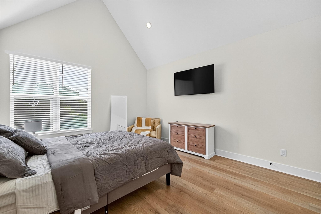 3315 Daphne Street - Photo 36