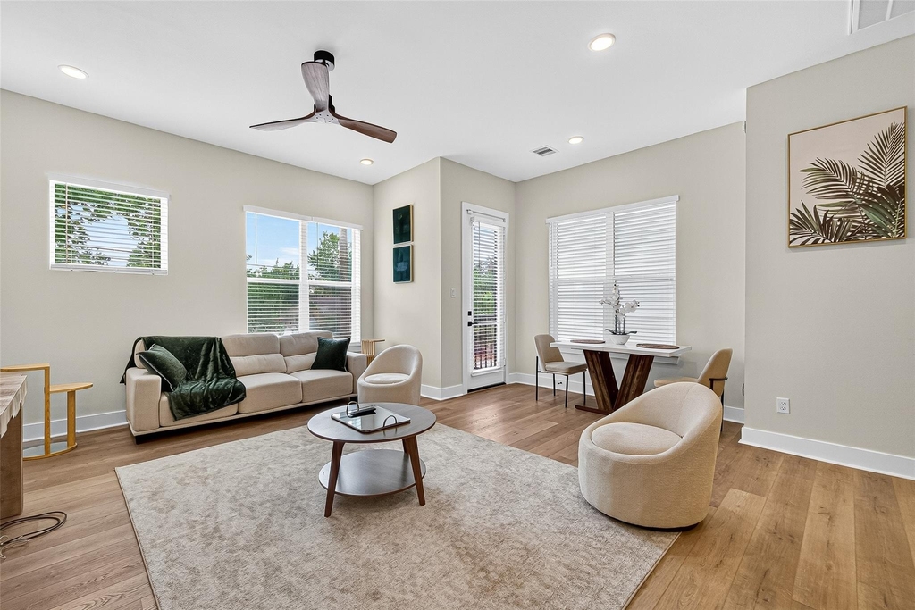 3315 Daphne Street - Photo 10