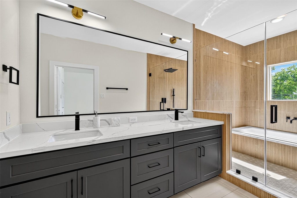 3315 Daphne Street - Photo 38