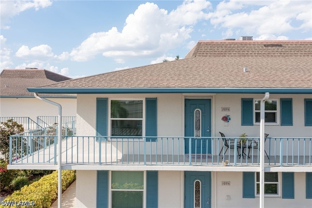 325 Charlemagne Boulevard - Photo 1