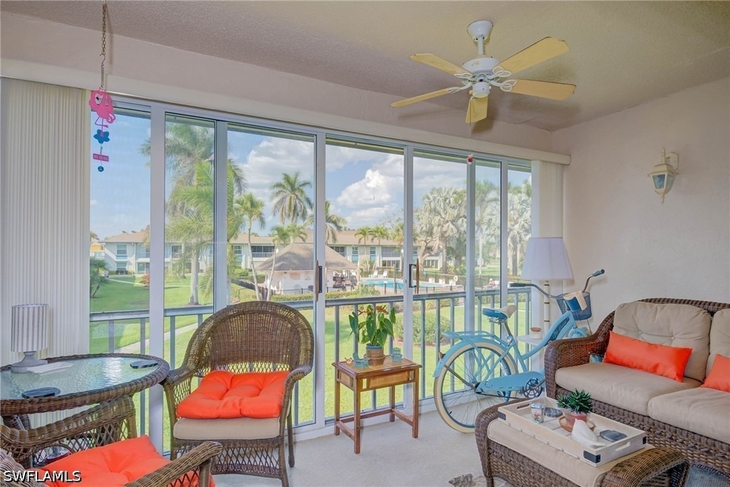 325 Charlemagne Boulevard - Photo 17