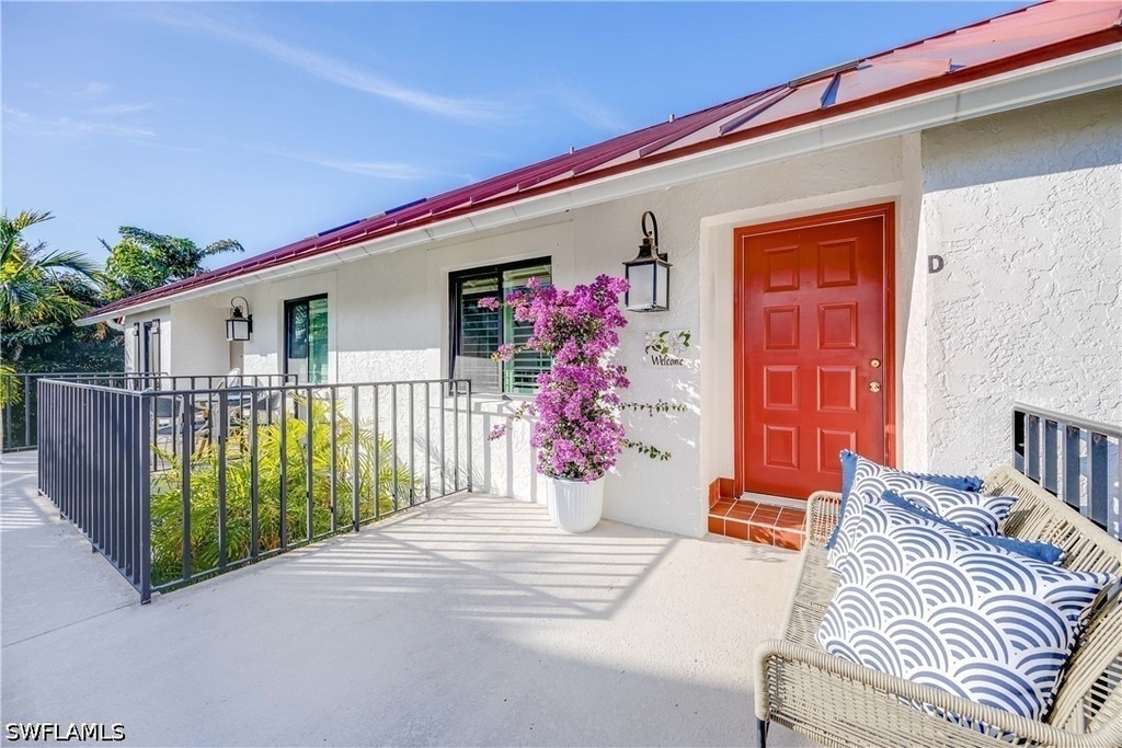 375 8th Avenue S - Photo 8