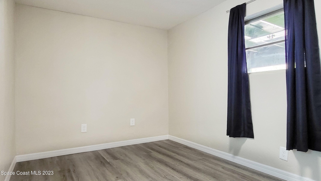 6877 Blue Bonnet Drive - Photo 10