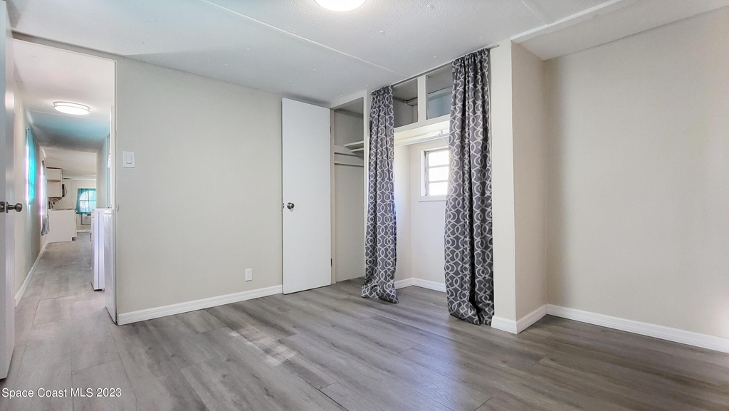 6877 Blue Bonnet Drive - Photo 11