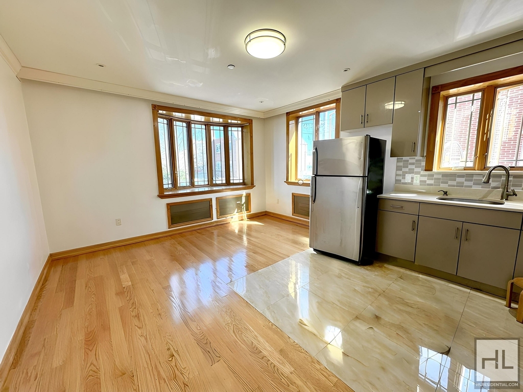 172 Street - Photo 1