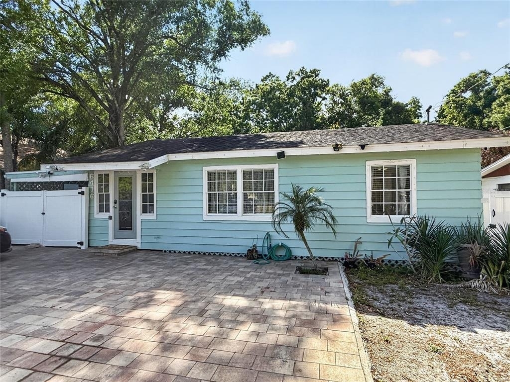 6416 N Orleans Avenue - Photo 2