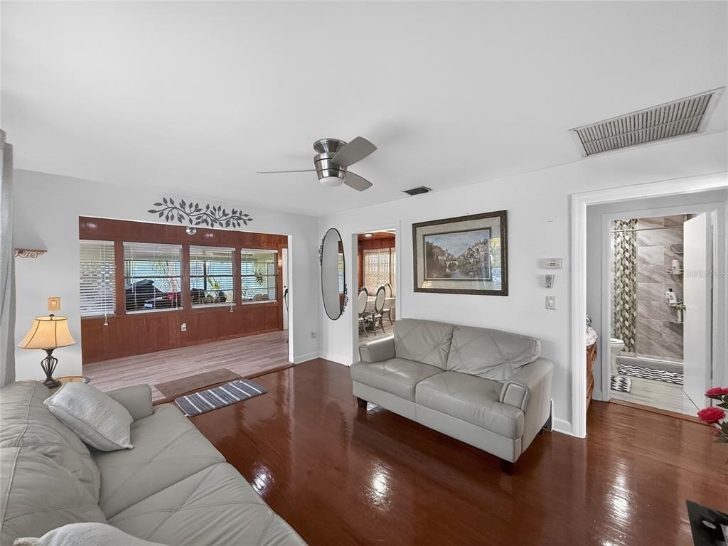 6416 N Orleans Avenue - Photo 9