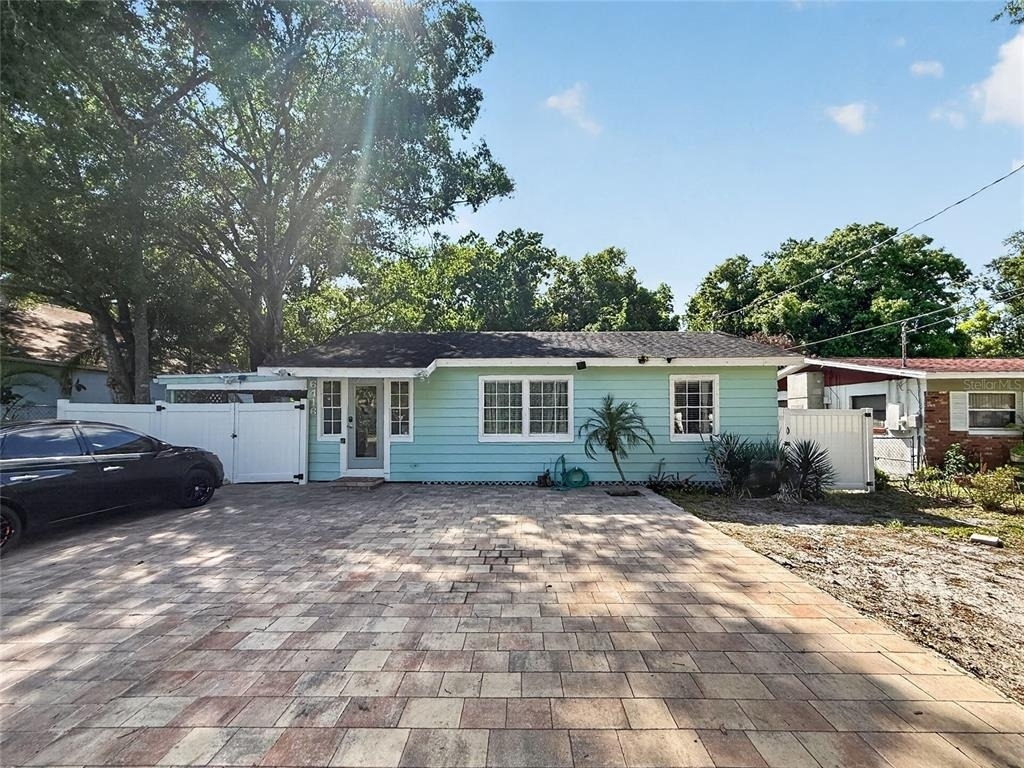 6416 N Orleans Avenue - Photo 0