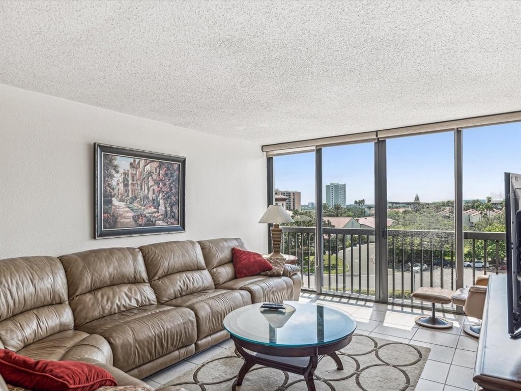 255 Dolphin Point - Photo 3