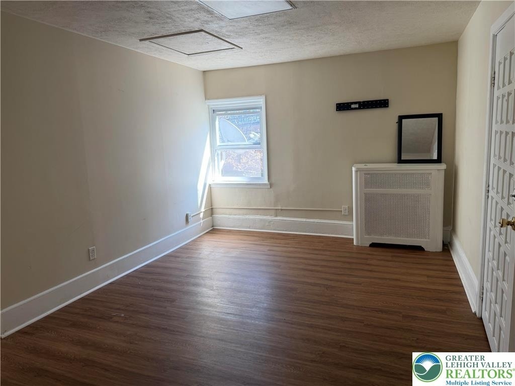 1201 E 4th Street - Photo 7
