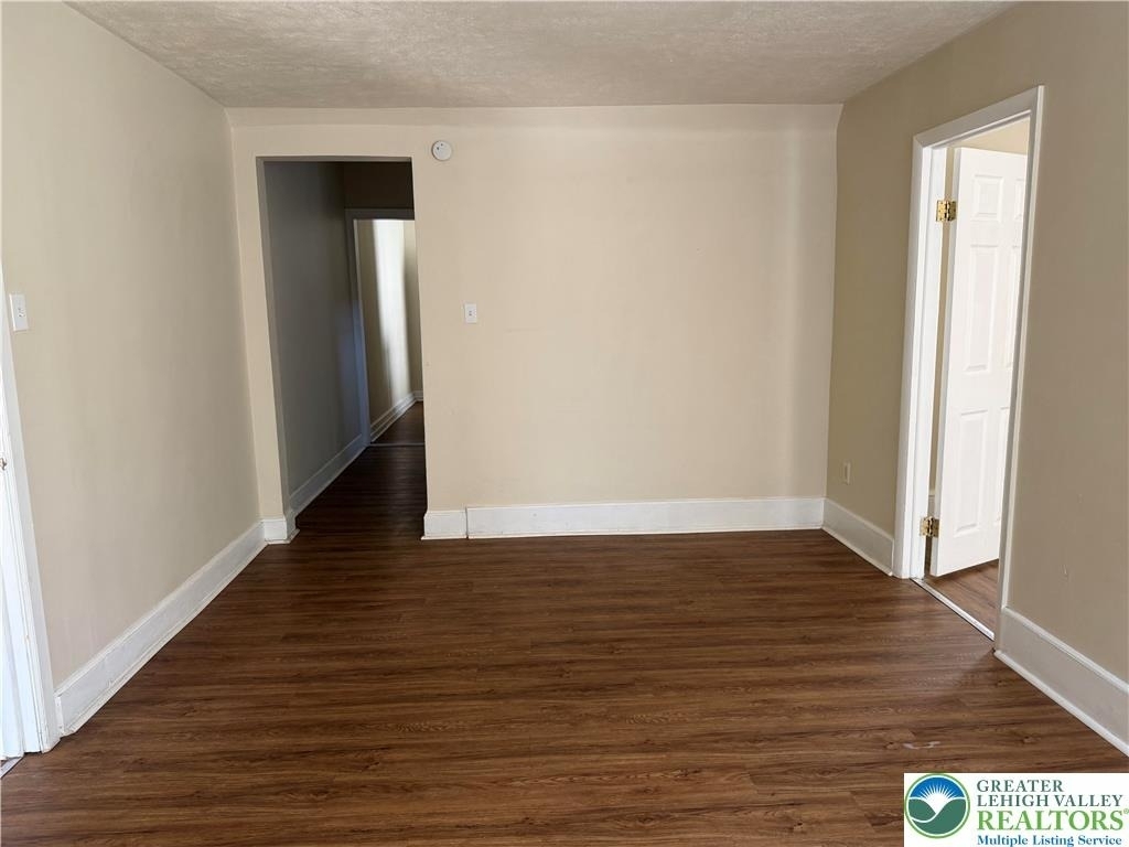 1201 E 4th Street - Photo 8