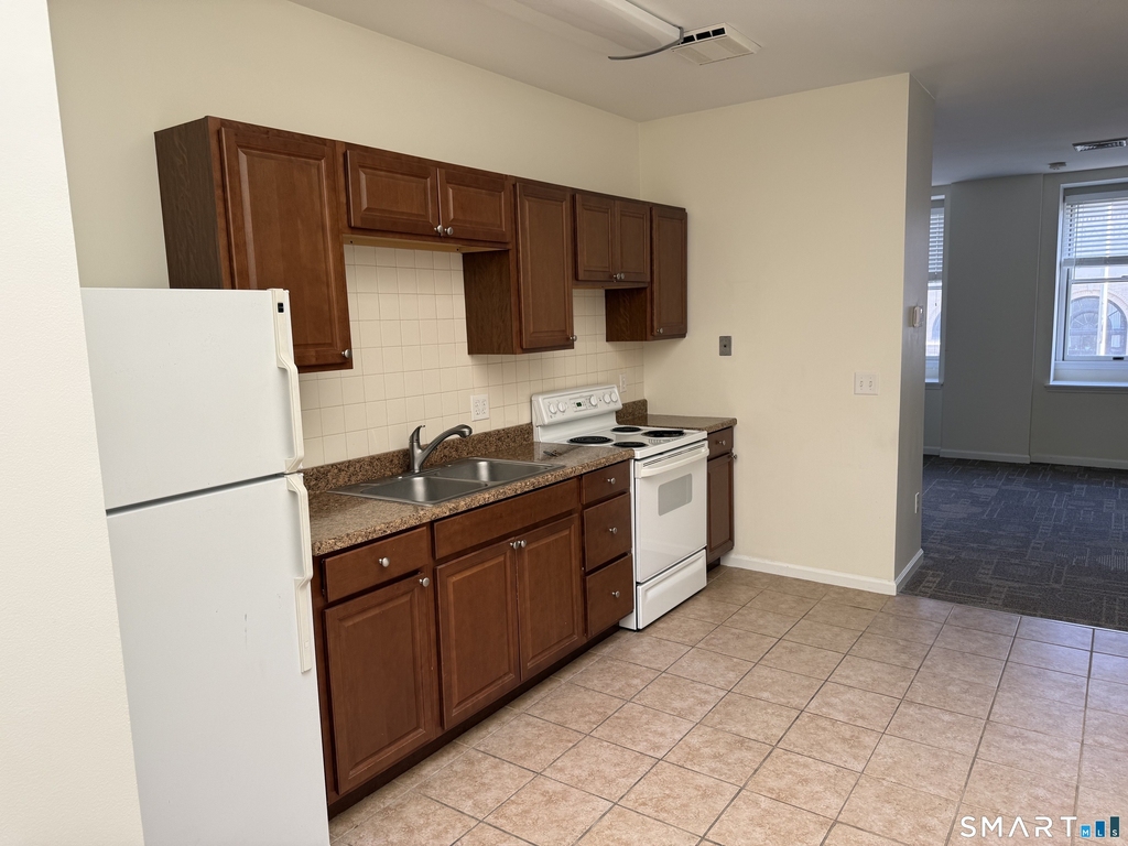 84 Wall Street - Photo 7